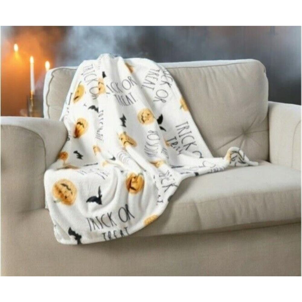 NWT RAE DUNN Trick Or Treat Plush Throw Halloween Bat Pumpkin Blanket 50×70